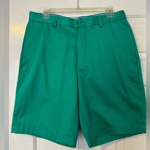 Brooks Brothers 346 Advantage Chino Shorts Men's 32 Lightweight Green Flat Front